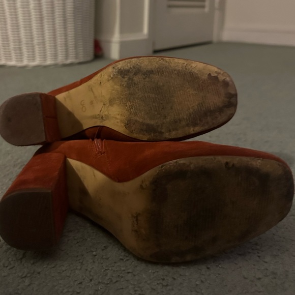 Urban outfitters suede size 8 booties - Picture 6 of 7